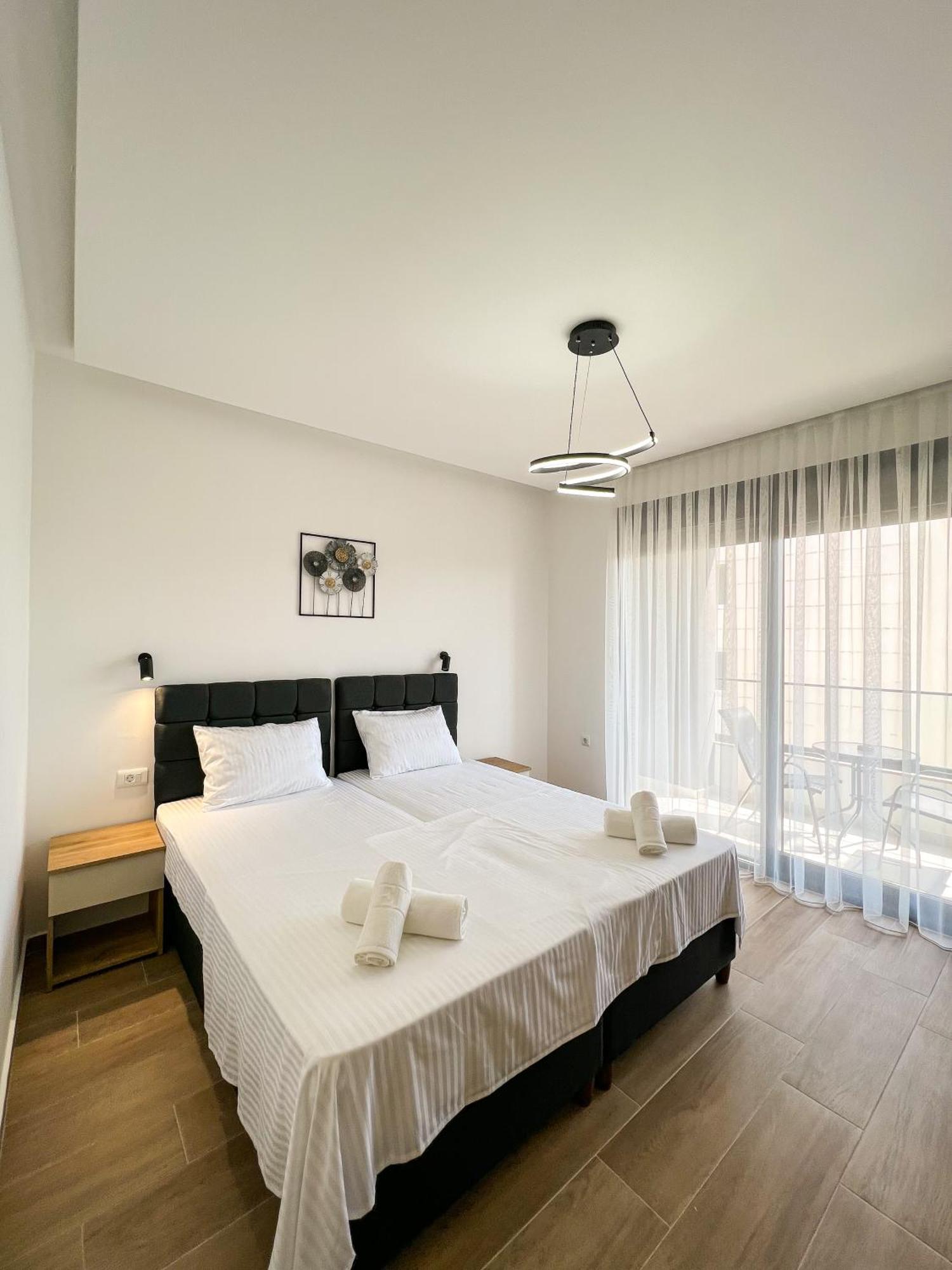 Square Residence Ülgün Dış mekan fotoğraf
