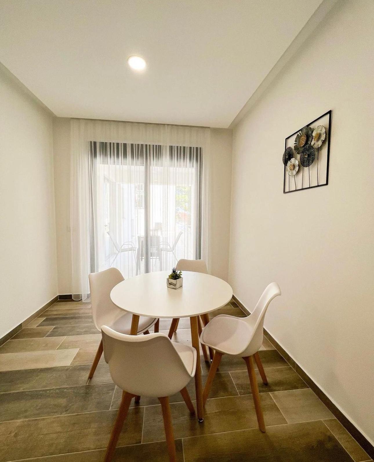 Square Residence Ülgün Dış mekan fotoğraf